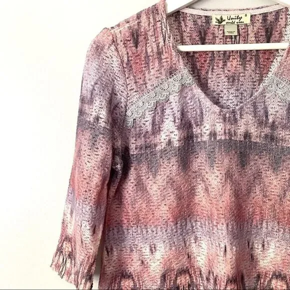 Unity World Wear small lace vneck - Picture 4 of 4